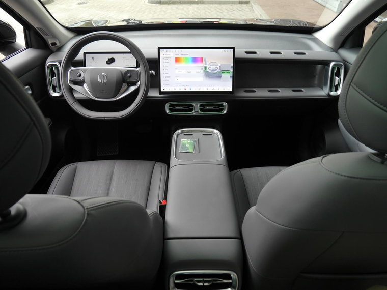 Vehicle Image 22