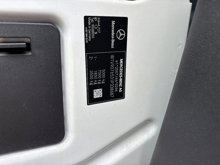 Vehicle Image 20