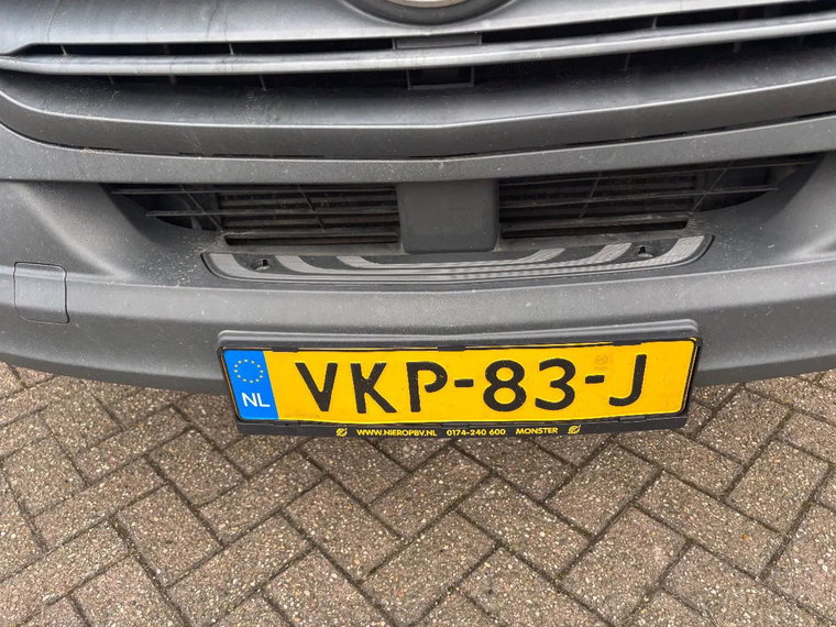 Vehicle Image 21