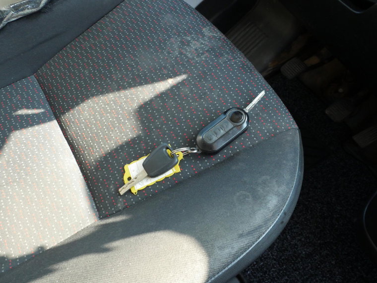 Vehicle Image 16