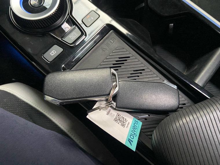 Vehicle Image 19