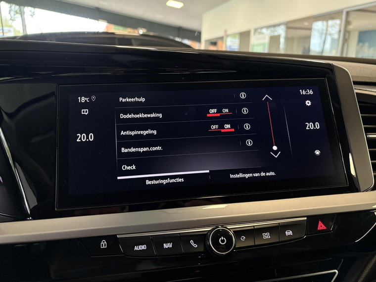 Vehicle Image 31
