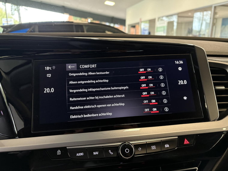 Vehicle Image 36