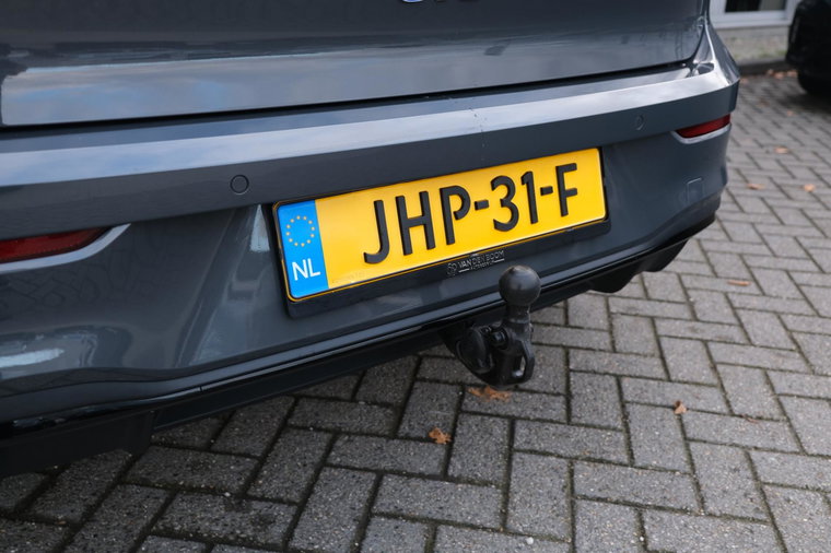 Vehicle Image 38