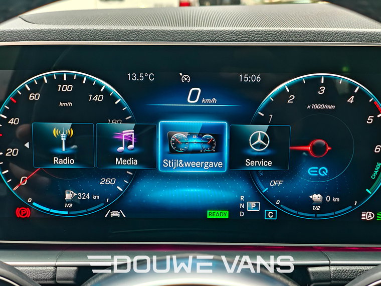 Vehicle Image 42