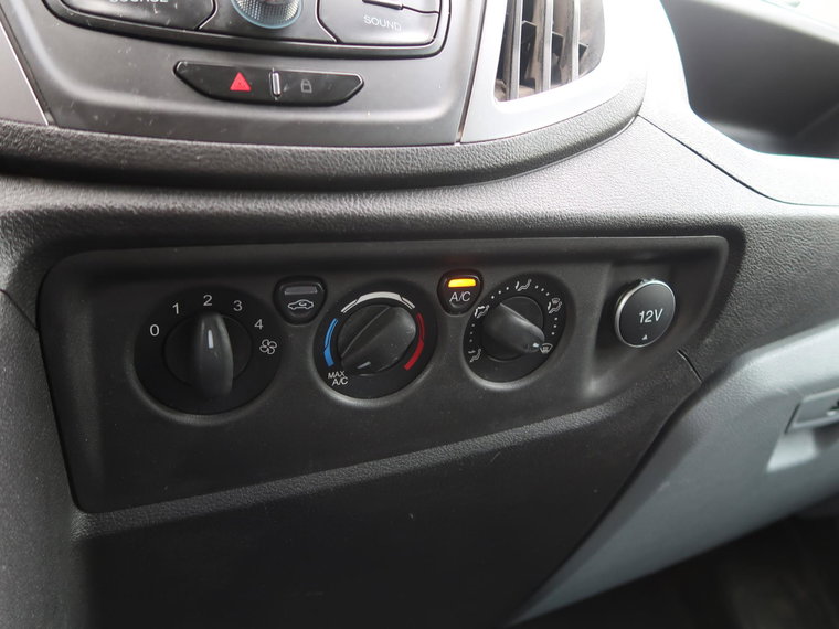Vehicle Image 39