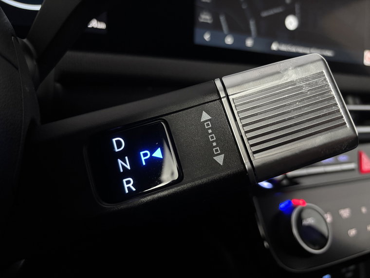 Vehicle Image 23