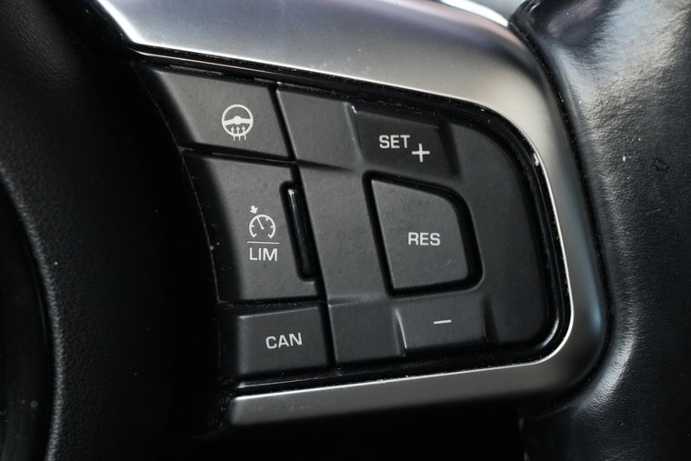 Vehicle Image 22