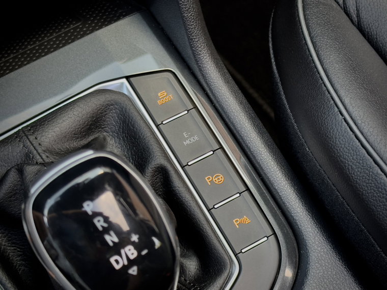 Vehicle Image 26