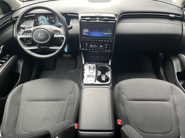 Vehicle Image 13