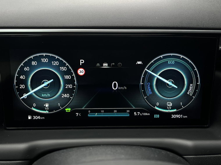 Vehicle Image 22