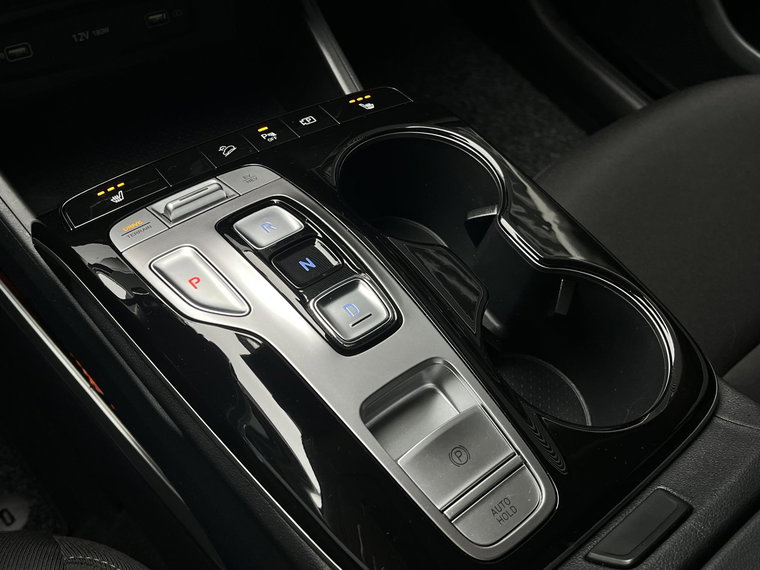 Vehicle Image 24
