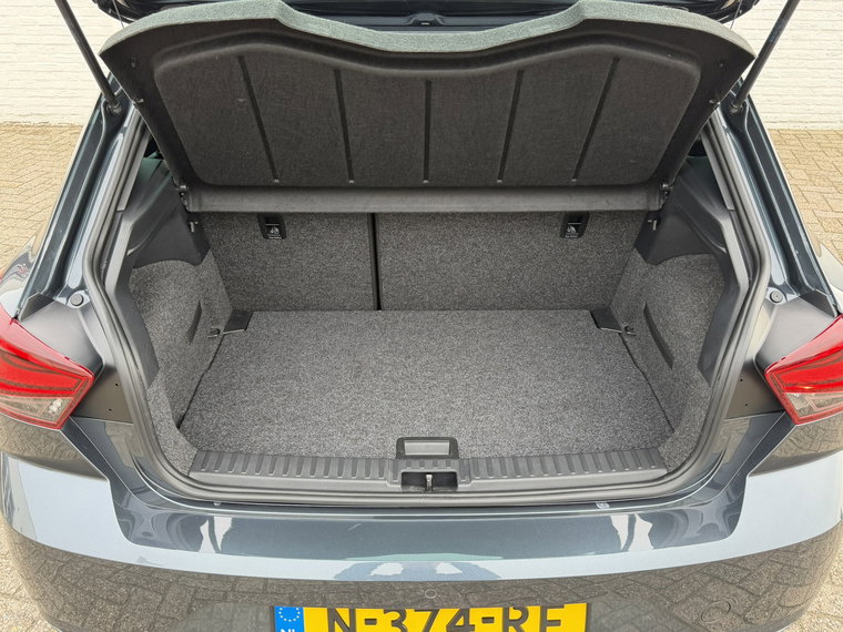 Vehicle Image 37