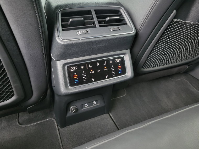 Vehicle Image 27