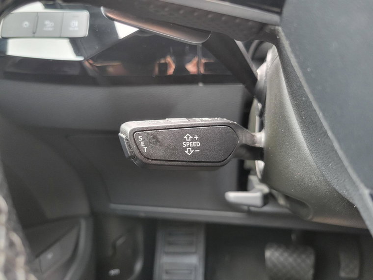Vehicle Image 29