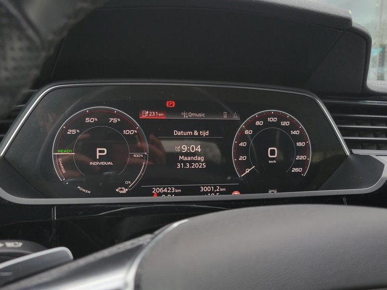 Vehicle Image 34