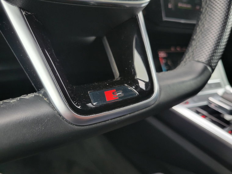 Vehicle Image 36