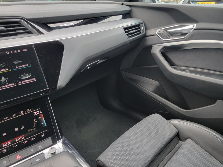 Vehicle Image 41
