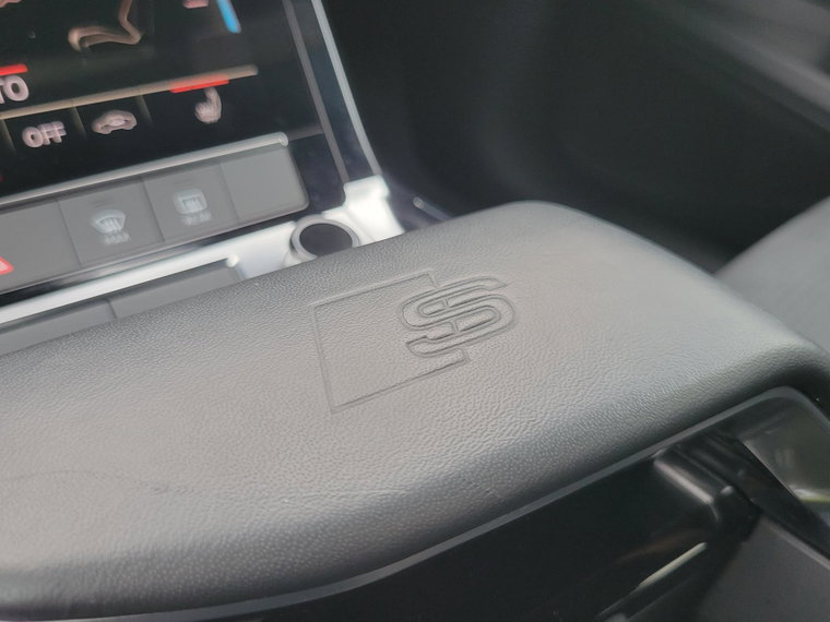 Vehicle Image 45
