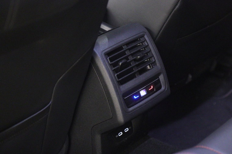 Vehicle Image 48