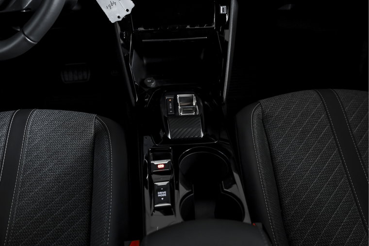 Vehicle Image 24