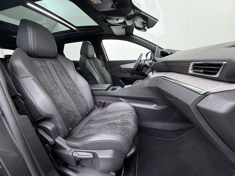 Vehicle Image 45