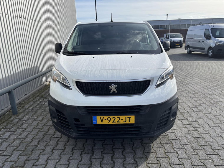 Vehicle Image 29