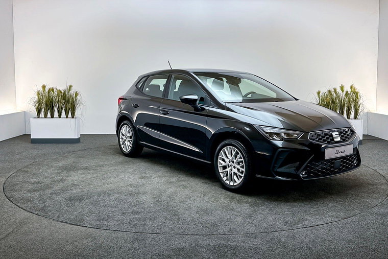 Vehicle Image 4