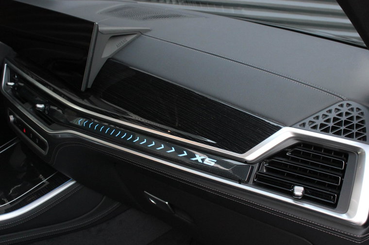 Vehicle Image 48