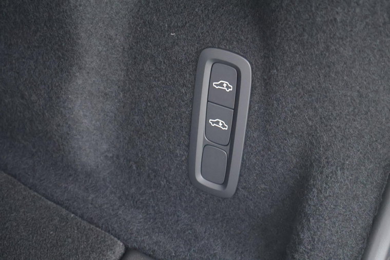 Vehicle Image 29