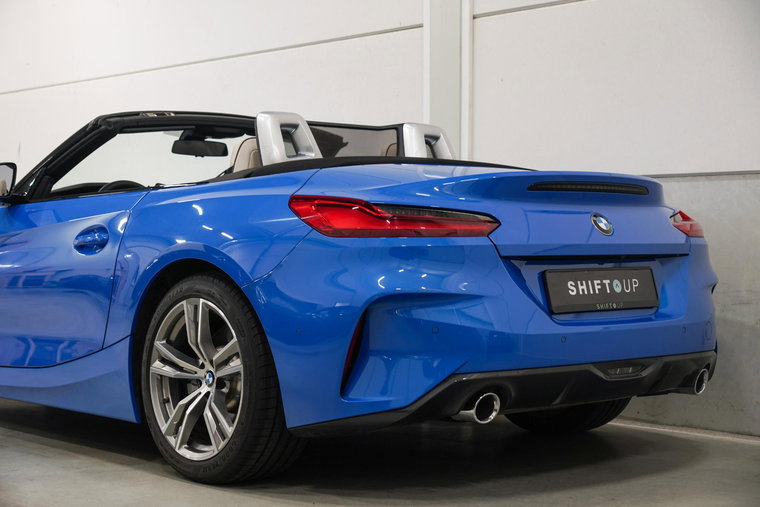 Vehicle Image 35