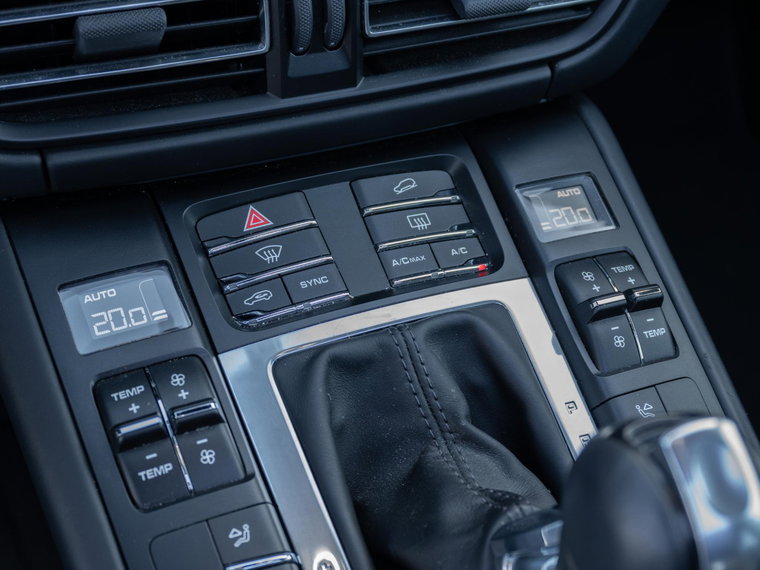 Vehicle Image 35