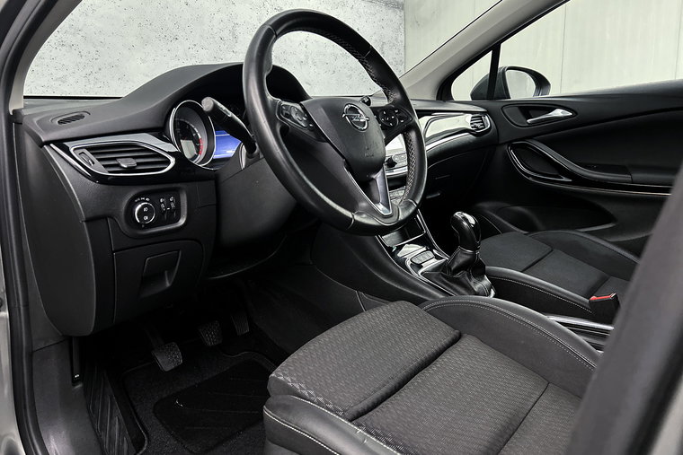 Vehicle Image 23