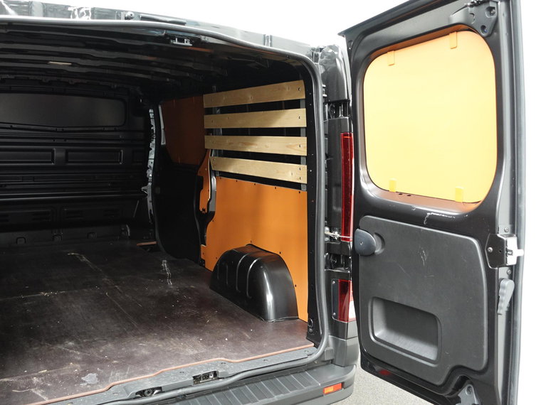 Vehicle Image 37