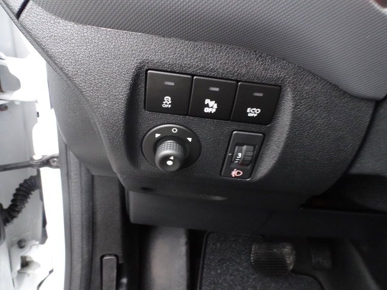 Vehicle Image 24