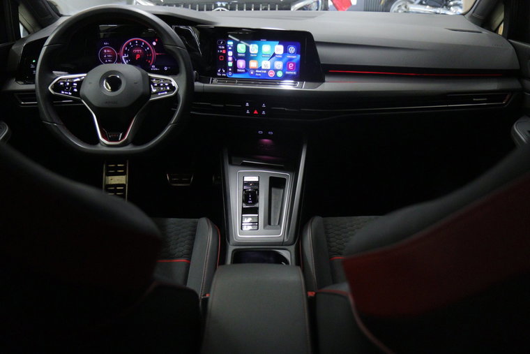 Vehicle Image 8