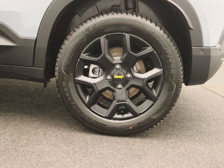 Vehicle Image 17