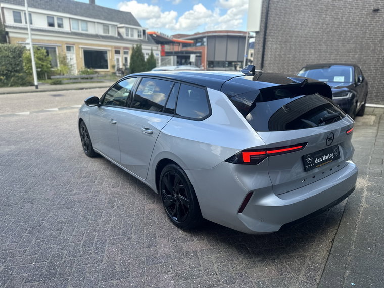 Vehicle Image 38