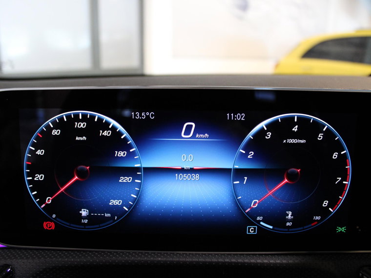 Vehicle Image 11