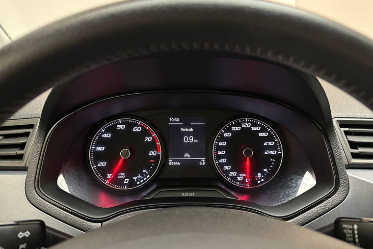 Vehicle Image 19