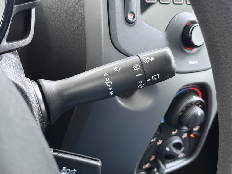 Vehicle Image 26
