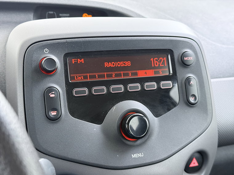 Vehicle Image 11