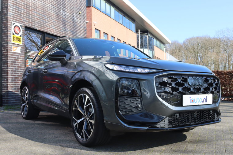Vehicle Image 40