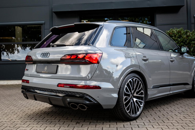 Vehicle Image 30