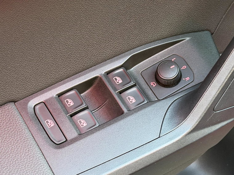 Vehicle Image 40