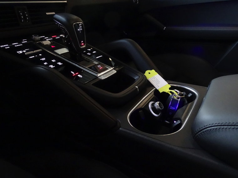 Vehicle Image 42