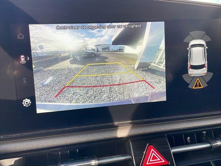 Vehicle Image 18