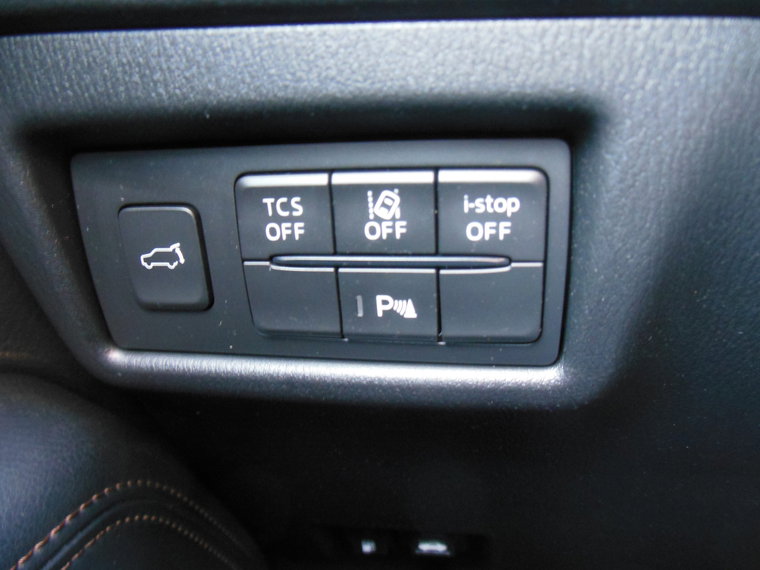 Vehicle Image 17