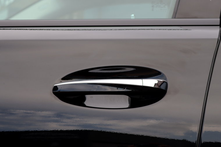 Vehicle Image 23