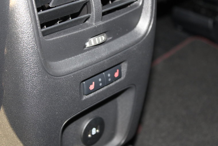 Vehicle Image 27